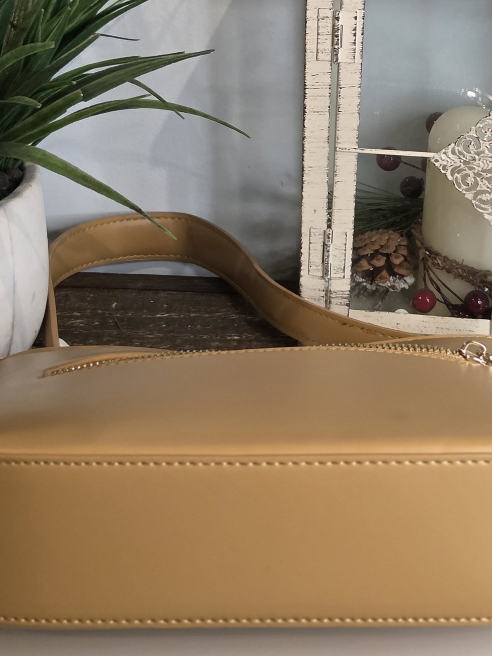 Miztique Tan Shoulder Bag with Front Strap - Picture 7 of 14